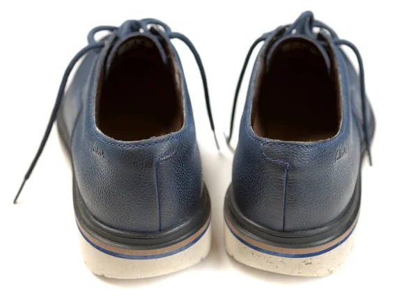 Şık Deri Erkek Ayakkabı Beyaz Izole — Stok fotoğraf