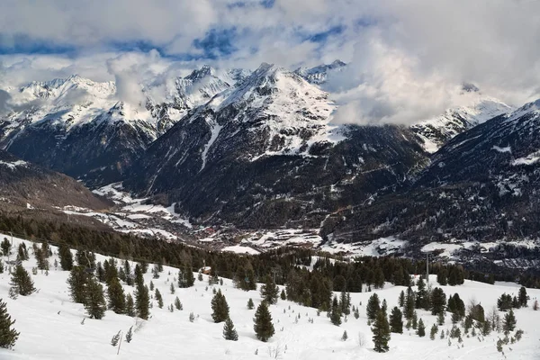 Estância Esqui Solden Vista Para Alpes Áustria — Fotografia de Stock