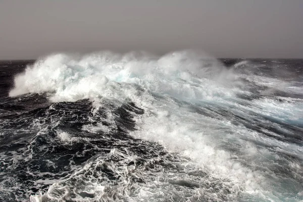 Ondas Marinas Océano Atlántico Durante Tormenta Imágenes de stock libres de derechos