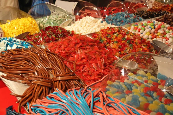 Велика Банка Барвистих Цукерок Gummy Sweets — стокове фото
