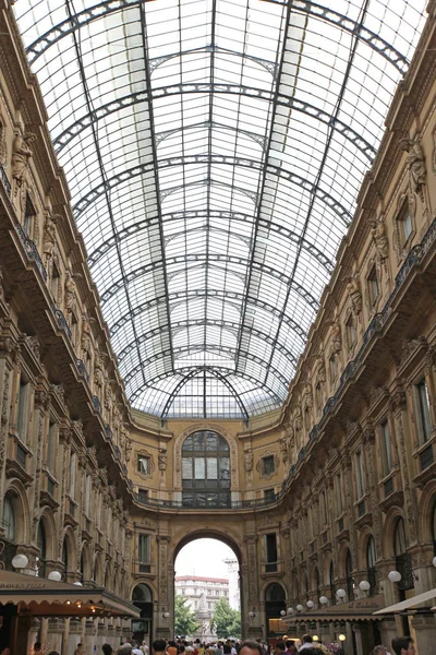 Milan Olaszország Július 2013 Legrégebbi Bevásárlóközpont Arcade Galleria Vittorio Emanuele — Stock Fotó