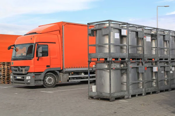 Metalen Containers Voor Goederen Bulk Transport Pallets — Stockfoto
