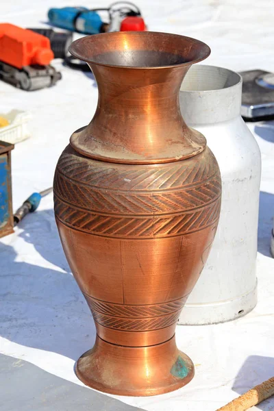 Vaso Cobre Antigo Para Venda Mercado Pulgas — Fotografia de Stock