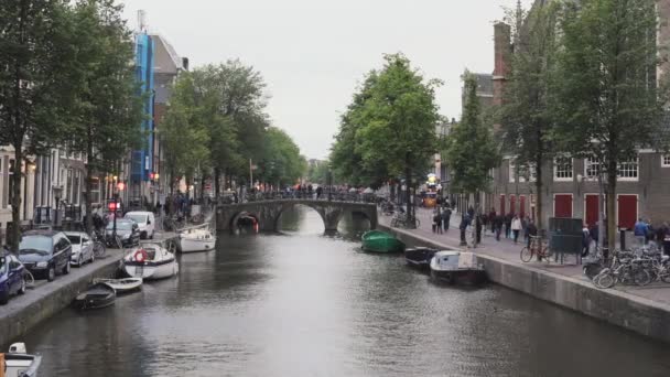 Długi Kanał Czerwonych Latarni Amsterdamie Dnia — Wideo stockowe