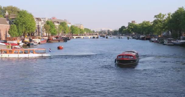 Amsterdam Países Bajos Mayo 2018 Famoso Puente Delgado Magere Burg — Vídeos de Stock