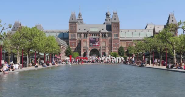 Amsterdão Países Baixos Maio 2018 Multidão Turistas Big Sign Amsterdam — Vídeo de Stock