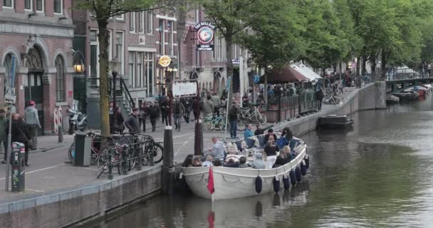 Amsterdam Países Bajos Mayo 2018 Famoso Bulldog Energy Coffeeshop Barrio — Vídeo de stock