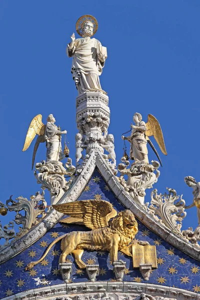 Venecia Italia Diciembre 2012 Estatua San Marcos Monumento Del León — Foto de Stock