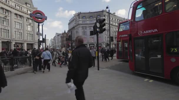 Londres Reino Unido Enero 2013 Multitud Peatones Oxford Circus Intersection — Vídeo de stock