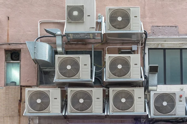 Many Air Conditioner Units Building Exterior — Stock Photo, Image