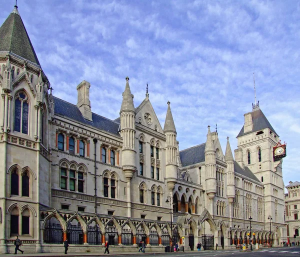 2007年3月08日 皇家法院在伦敦 — 图库照片
