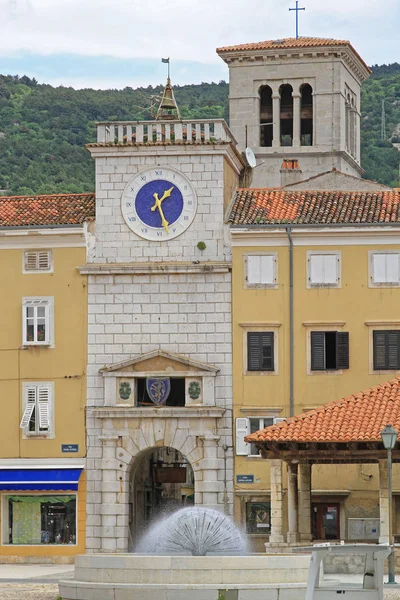 Cres Croatia May 2010 Clock Tower Fountain Main Town Square — Stock Photo, Image