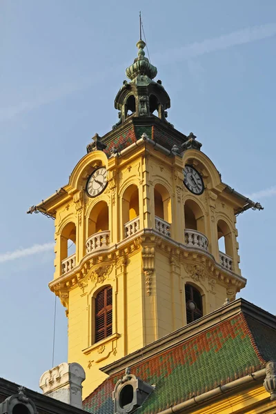 Часовая Башня Здания Мэрии Венгрии — стоковое фото