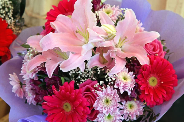 Beautiful Pink Flowers Fancy Bouquet — Stock Photo, Image