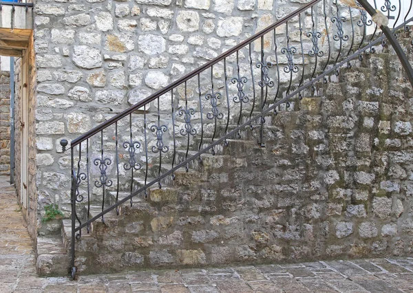 Escaleras Exteriores Piedra Medieval Con Valla Hierro — Foto de Stock