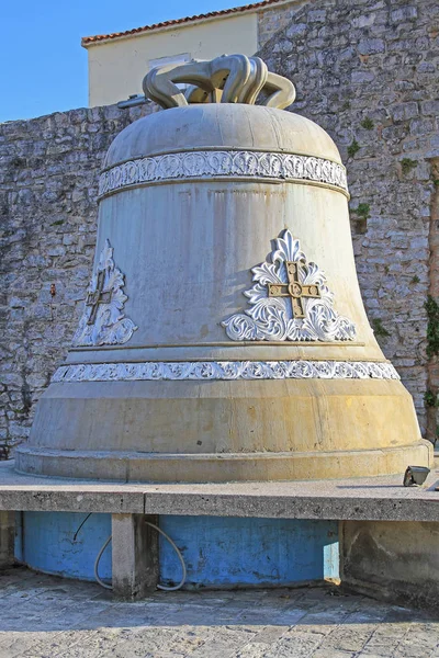Budva Montenegro April 2011 Grote Bell Voorkant Van Oude Stad — Stockfoto