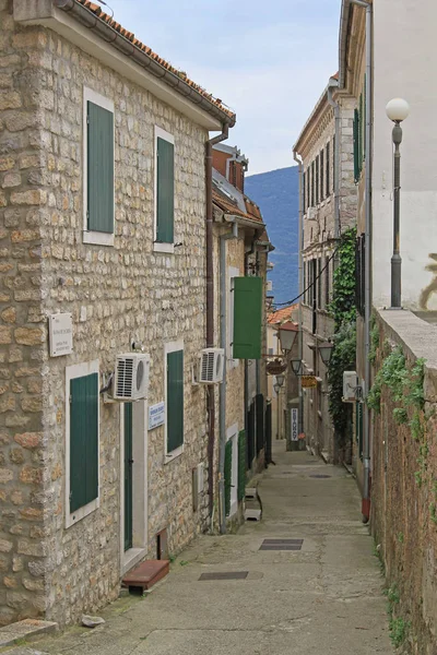 Herceg Novi Montenegro Aprile 2011 Strade Strette Del Centro Storico — Foto Stock