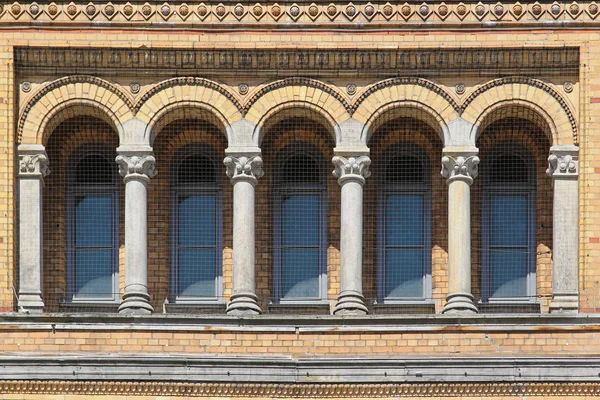 Bogenfenster Bahnhof Hannover — Stockfoto