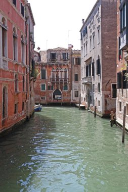 Boş su kanalı ile Venedik İtalya geleneksel yapılar