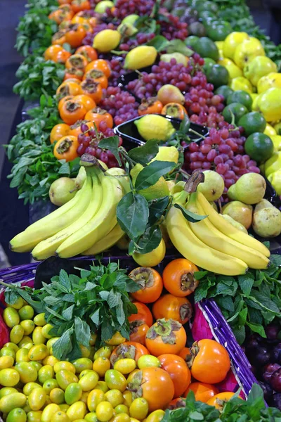 Gran Ramo Frutas Puesto Del Mercado Agricultores —  Fotos de Stock