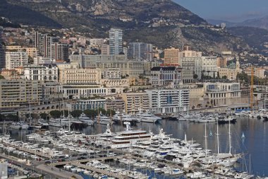 Monte Carlo, Monako - 18 Ocak 2012: Herkül'ün liman ve La Condamine Monte Carlo, Monako Lüks Yatlar.