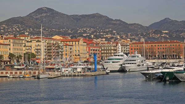 Nice França Janeiro 2012 Old Port Luxury Yachts Sunny Day — Fotografia de Stock