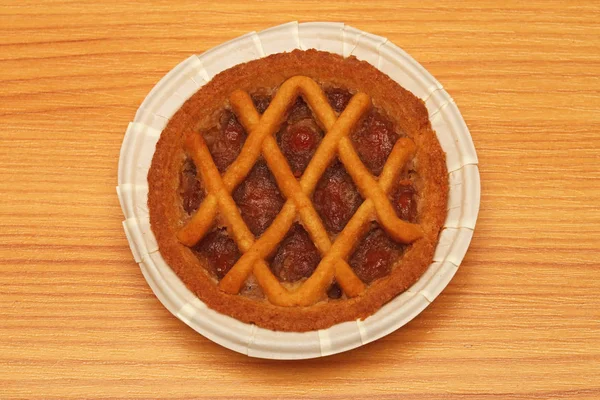 One Small Strawberry Tart Pie Paper Plate Table — Stock Photo, Image