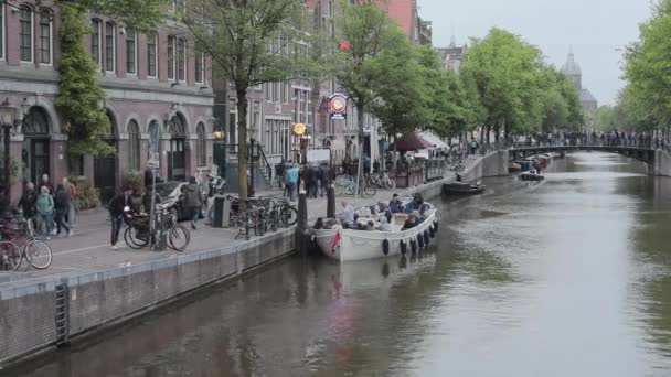 Amsterdam Nederland Mei 2018 Eerste Beroemde Bulldog Energie Coffeeshop Red — Stockvideo