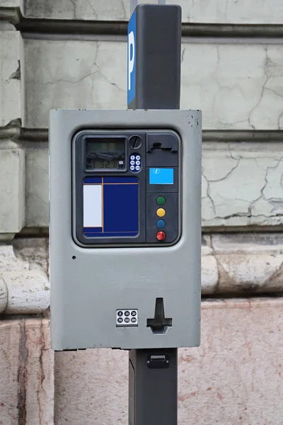 Automatisierte Parkautomaten Der Stadtstraße — Stockfoto