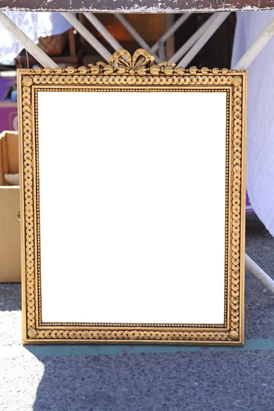 Oud Goud Fotolijstje Vlooienmarkt — Stockfoto