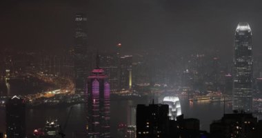 Victoria Tepesinden Hong Kong 'da Gece Gökdelenleri