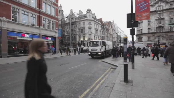 Лондон Великобританія Січня 2013 Дорога Sweeper Пилосос Вантажівка Високий Holborn — стокове відео