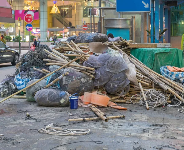 香港建筑工地堆放的大堆废物 — 图库照片