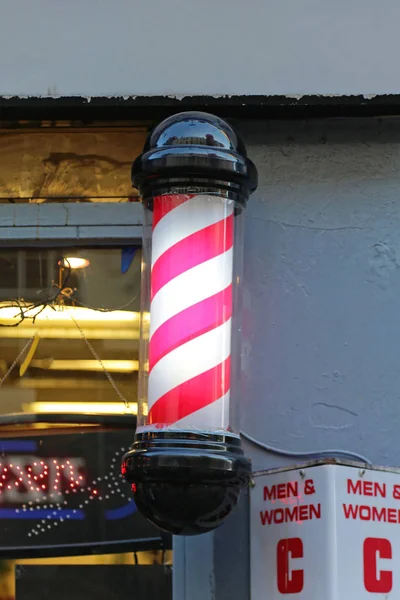 Poteau Coiffeur Tourbillonnant Signe Lumineux — Photo