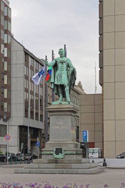 Jozsef Eotvos heykel