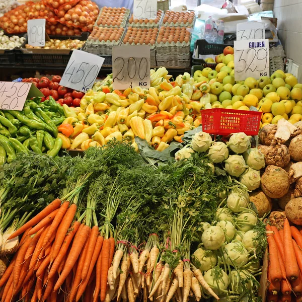 Green Market Stall — Stock Photo, Image