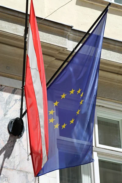 EU Österrike-flaggor — Stockfoto
