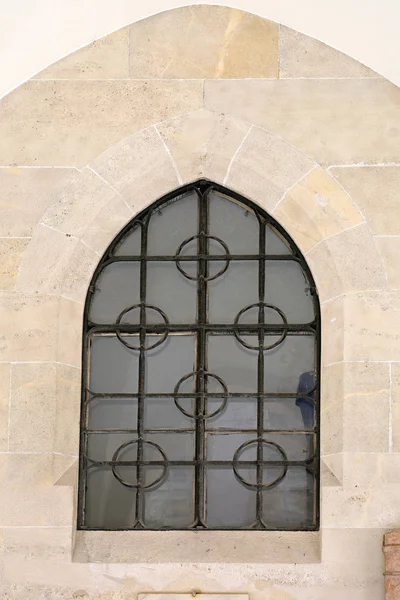 Gotisches Fenster — Stockfoto