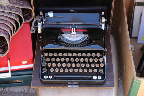 Retro-Schreibmaschine — Stockfoto