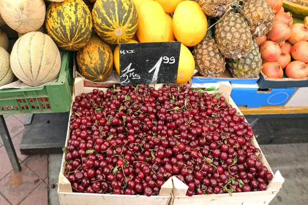 Sour Cherry — Stock Photo, Image