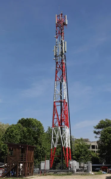 Antena de torre celular — Foto de Stock