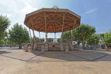 Pavilion çardak Cannes