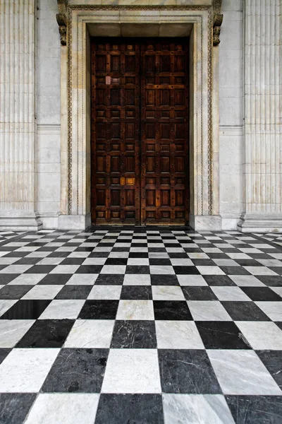 Cathedral Door — Stock Photo, Image