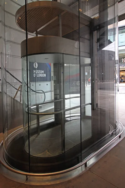 Museum of london lift — Stockfoto