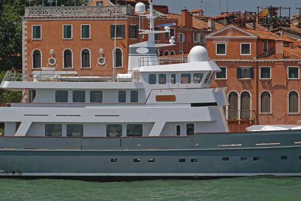 Yacht a Venezia — Foto Stock