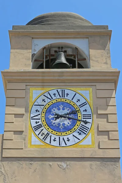 Капри-Часовая башня — стоковое фото