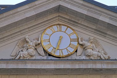 Borsa Saat Trieste