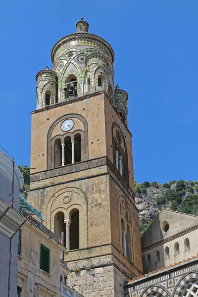 Kostelní věž Amalfi — Stock fotografie