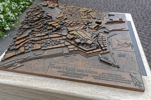 ナポリ ブロンズのマップ — ストック写真