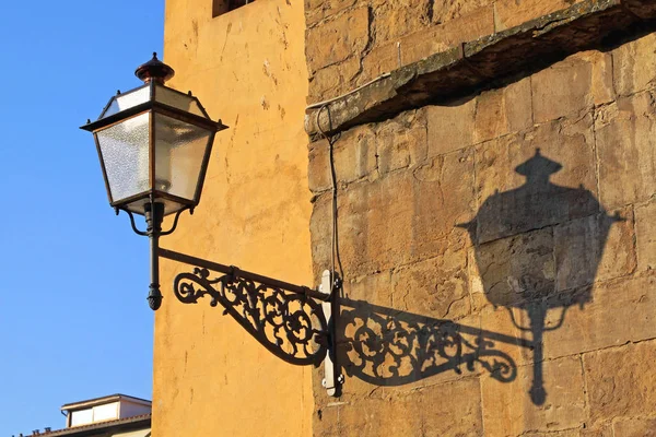 Pouliční světla Florencie — Stock fotografie